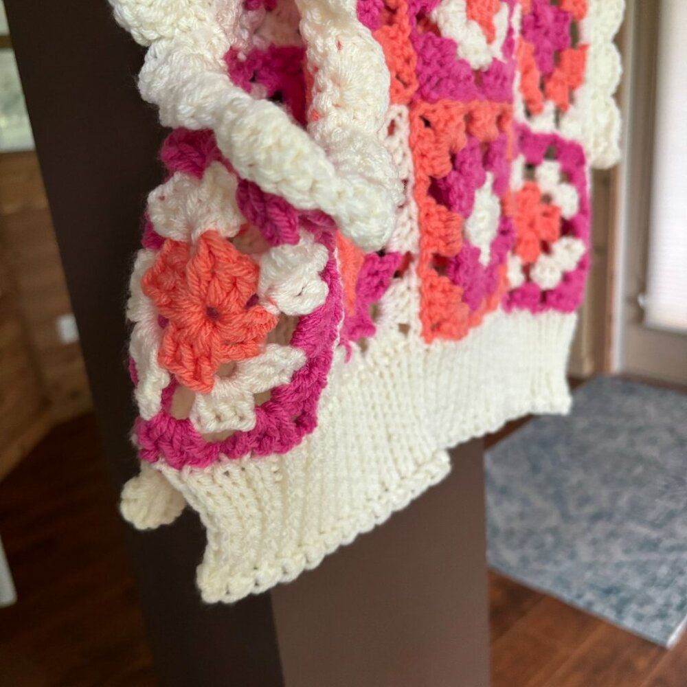Vest Women S/M Granny Square Pink Orange White Crochet Light Spring - Picture 8 of 13